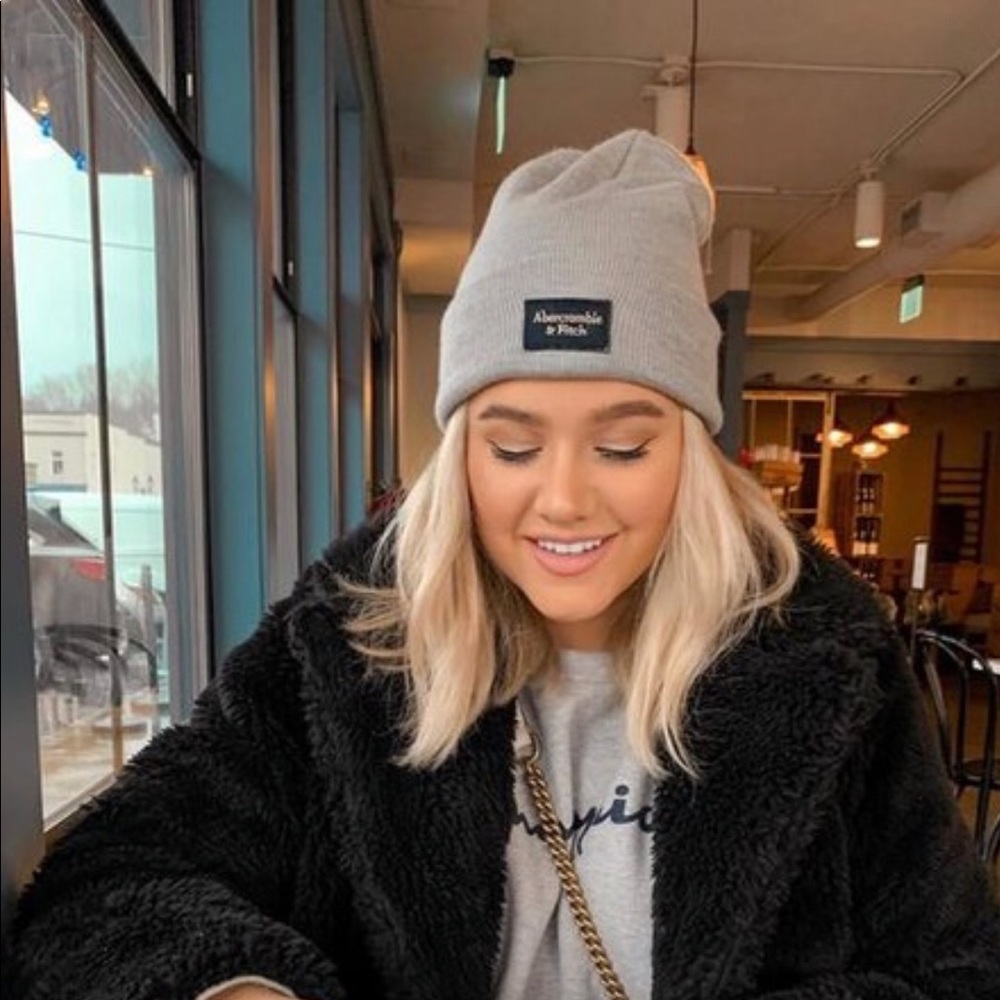 Abercrombie logo patch beanie